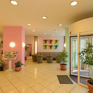密涅瓦旅行酒店 美因河畔法兰克福