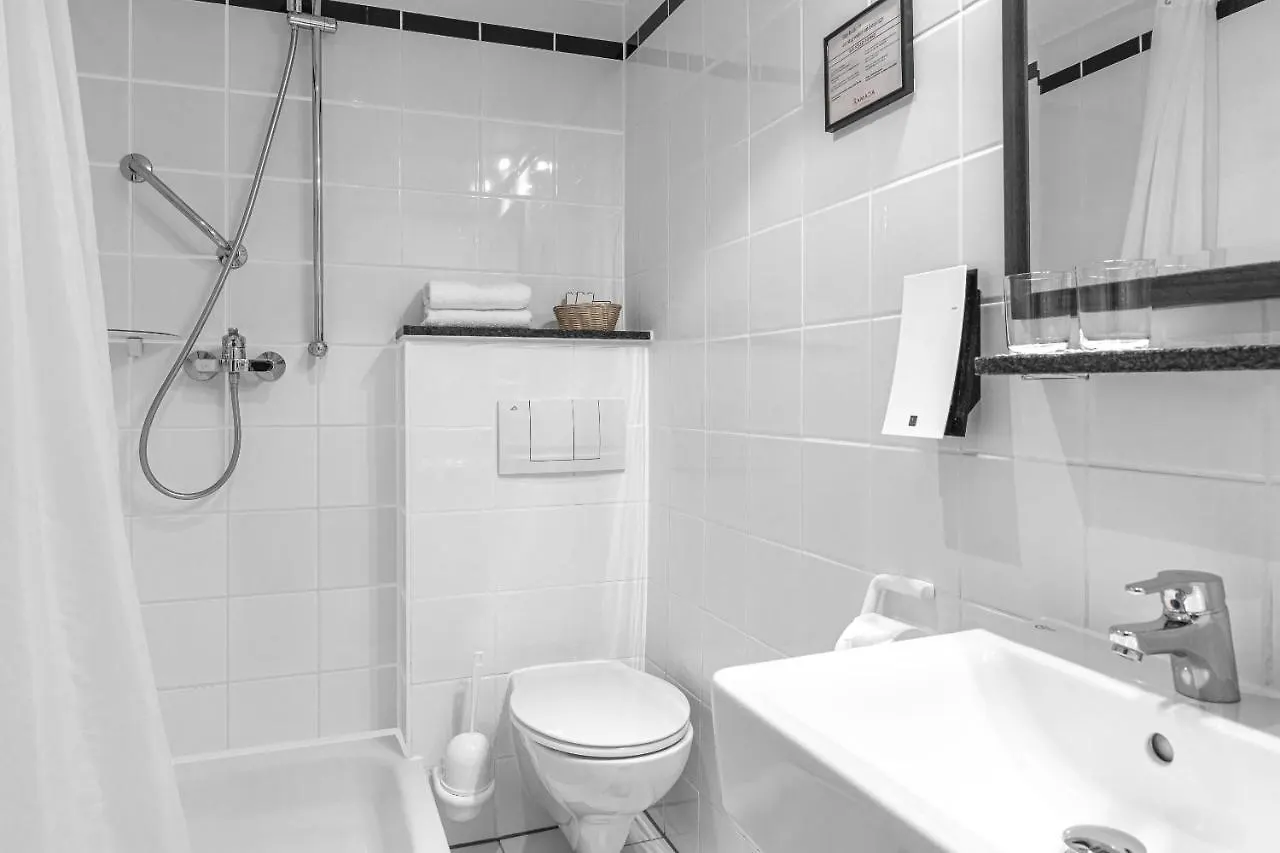 Ramada By Wyndham Frankfurt Central Station فرانكفورت