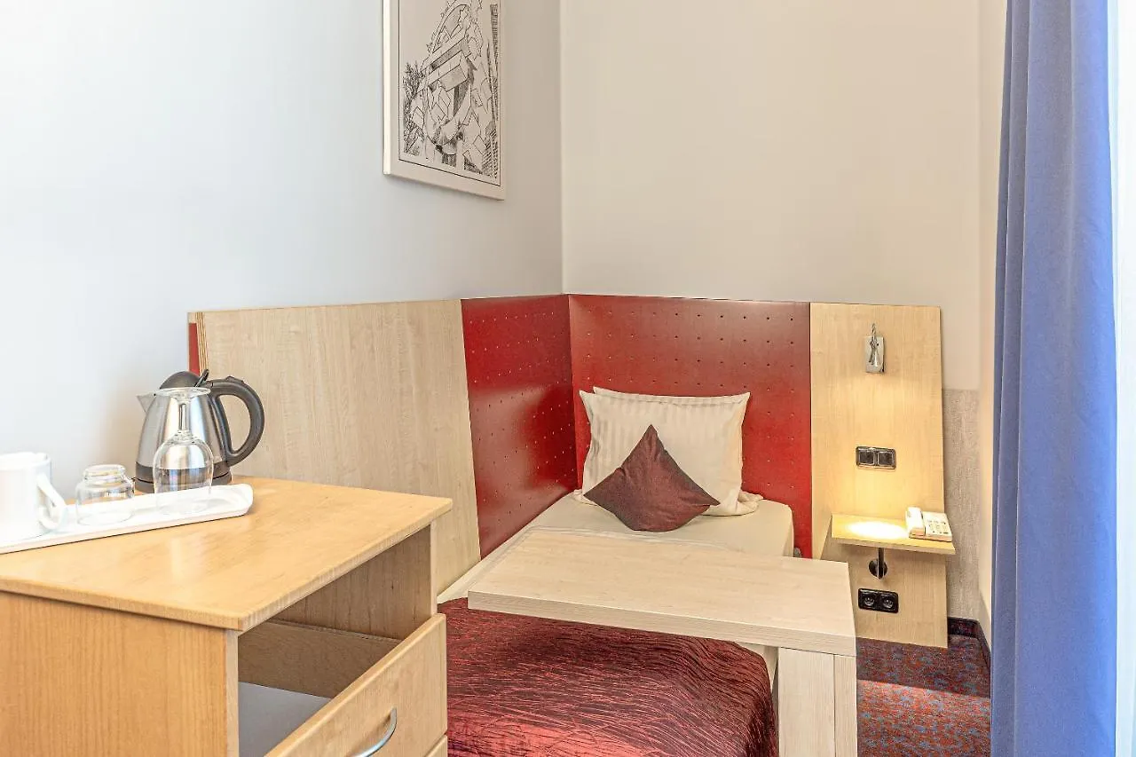 Ramada By Wyndham Frankfurt Central Station فرانكفورت فندق