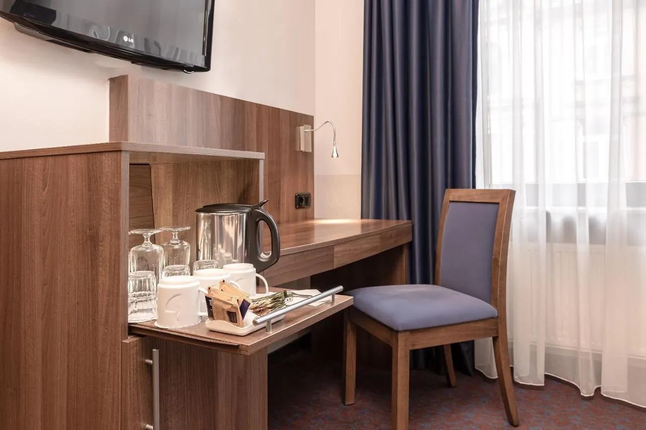 Ramada By Wyndham Frankfurt Central Station フランクフルト ホテル