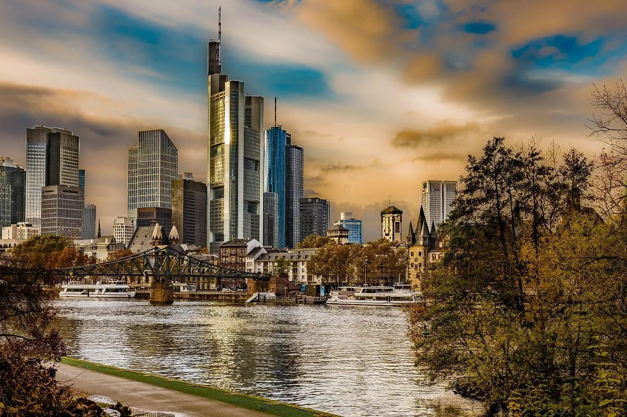 Ramada By Wyndham Frankfurt Central Station フランクフルト
