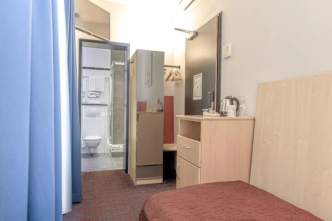 Ramada By Wyndham Frankfurt Central Station Fráncfort del Meno 3*,  Alemania